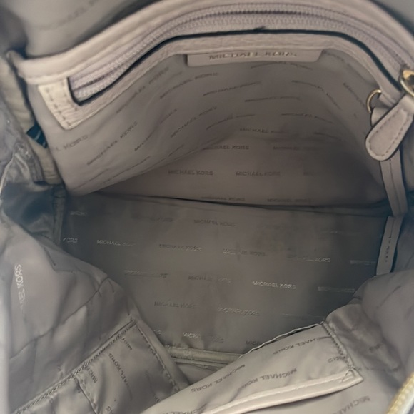 Michael Kors Bagpack - Picture 5 of 10